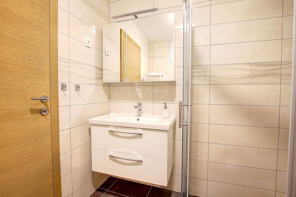 Apartment Vita Near Terme Paradiso Dobova Екстериор снимка
